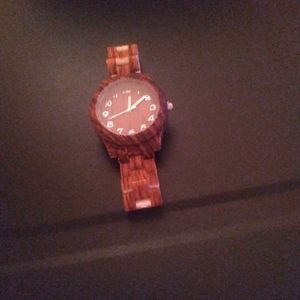 Woodgrain watch